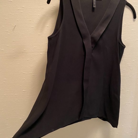 Black Asymmetrical Long V-Neck Top - Picture 6 of 7